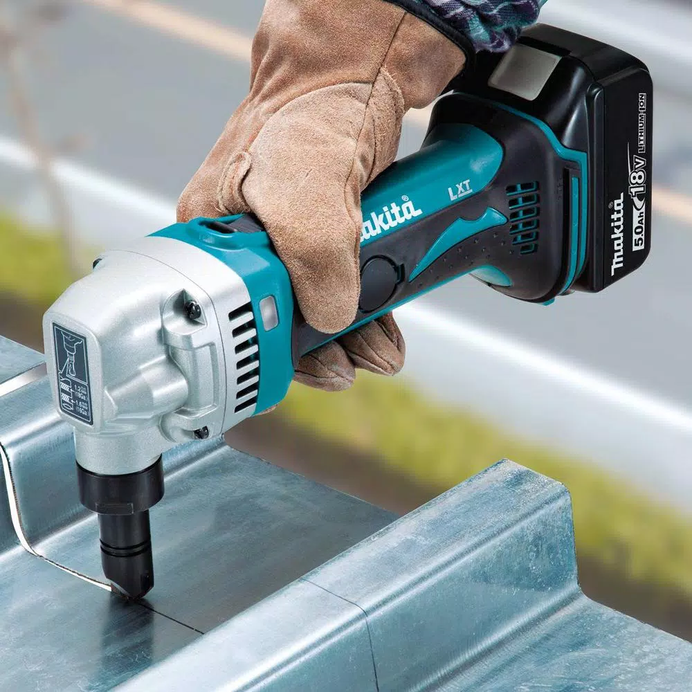 Promo ๐ Power Cutting Tools Makita 18-Volt 5.0Ah LXT Lithium-Ion Cordless 16-Gauge Nibbler Kit ๐ฅฐ - Image 9